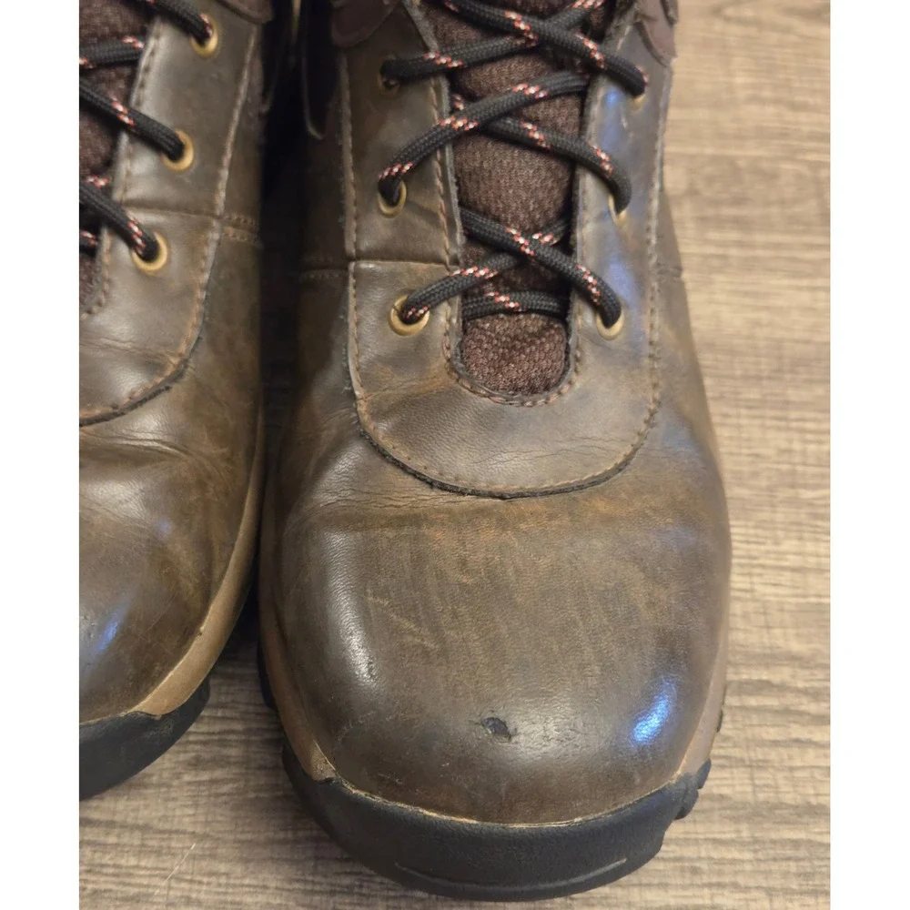 Timberland Mt. Maddsen Waterproof Mid Hiking Boots Boys Size 7 Brown
